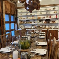 The Silo - Dining table in kitchen