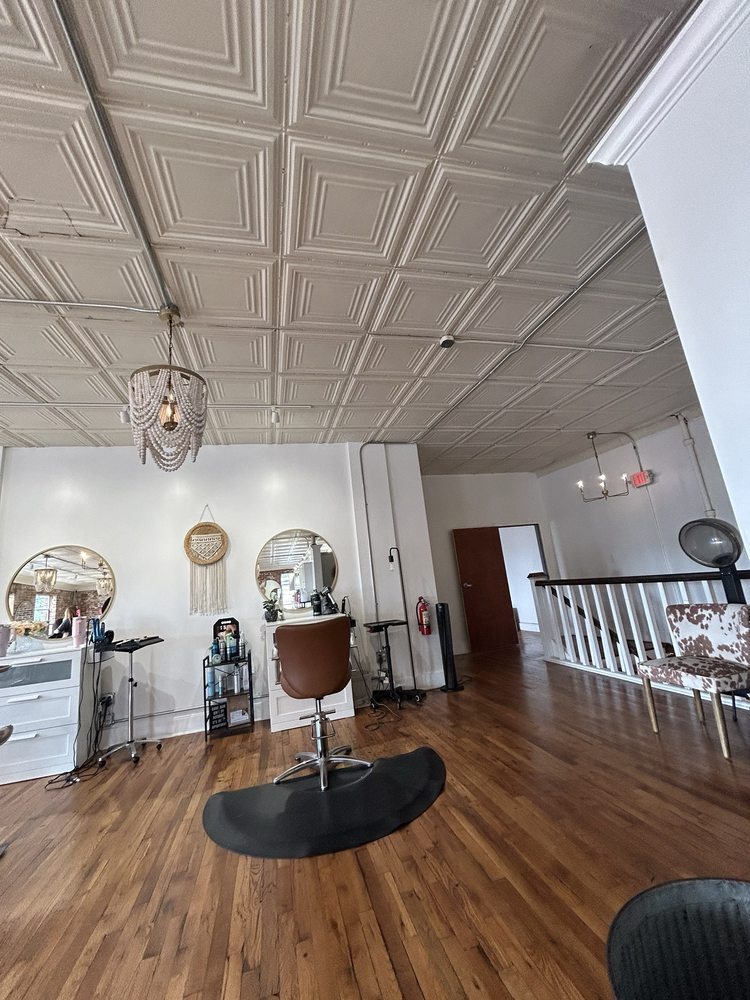 Trade Company Salon & Spa Image