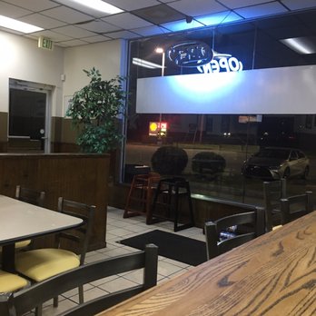 Wings R King - Dining area - Chicken Wings Near Me - Birmingham, Alabama Wings R King - Dining area - Chicken Wings Near Me - Birmingham, Alabama