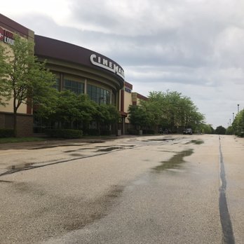 CINEMARK DAVENPORT 18 IMAX - Updated January 2026 - 28 Photos & 44 Real
