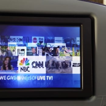 United Airlines - 737-800 has personalized screen! - Airlines Near Me - Chicago, Illinois