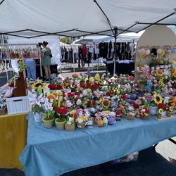 The Beach Flea Market - Crochet plants / flowers