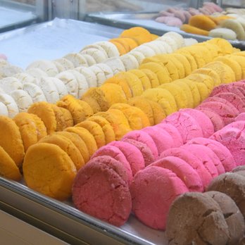 Lara's Bakery 3 - Bakeries Near Me - Marshalltown, Iowa
