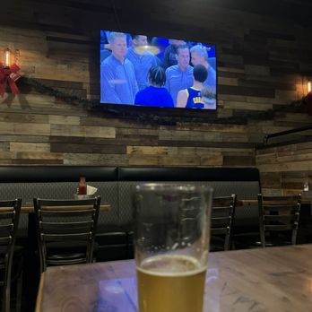 INC 82 Brewing - Warriors game and draft beer - Breweries Near Me - Dublin, California