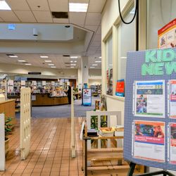 Porter Ranch Branch Library - Library Entrance