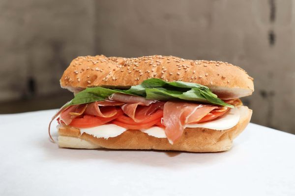 Brett's Deli - Vanderbilt Market by null