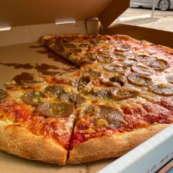 Home Slice Pizza - garlic sausage - Pizza Near Me - Austin, Texas Home Slice Pizza - garlic sausage - Pizza Near Me - Austin, Texas