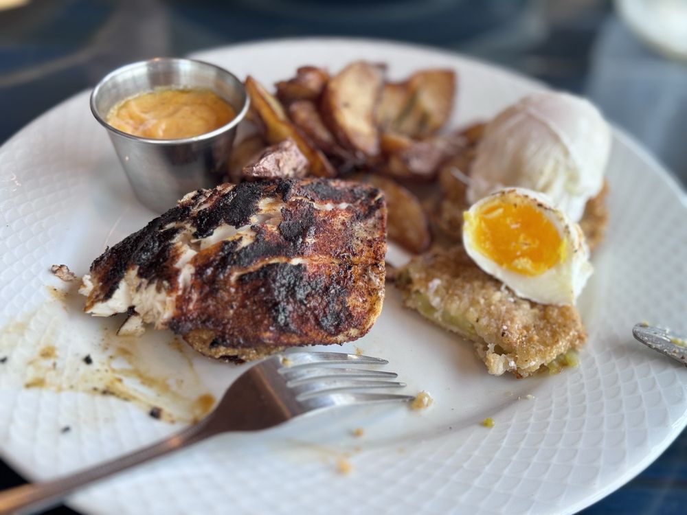 Rising Tide Tap And Table