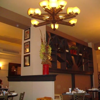 Tryst - random interior shot - New American Near Me - Arlington, Massachusetts