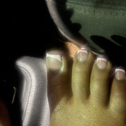 THEY FORGOT TO PUT CLEAR TOP COAT ON MY RIGHT BIG TOE & BEWARE OF PRICING