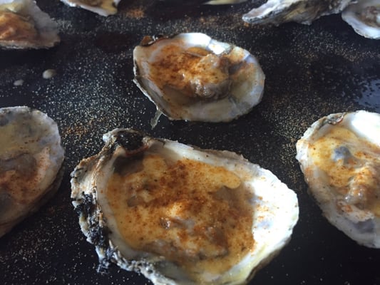 Photo of Fatballs - Jacksonville, FL, US. The raw oysters are off the chain!