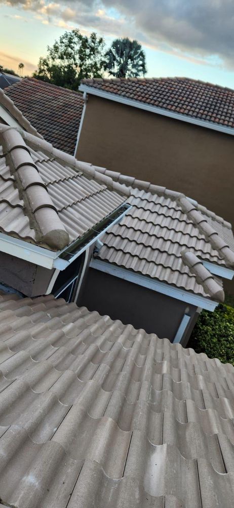 Slide of Aastro Roofing