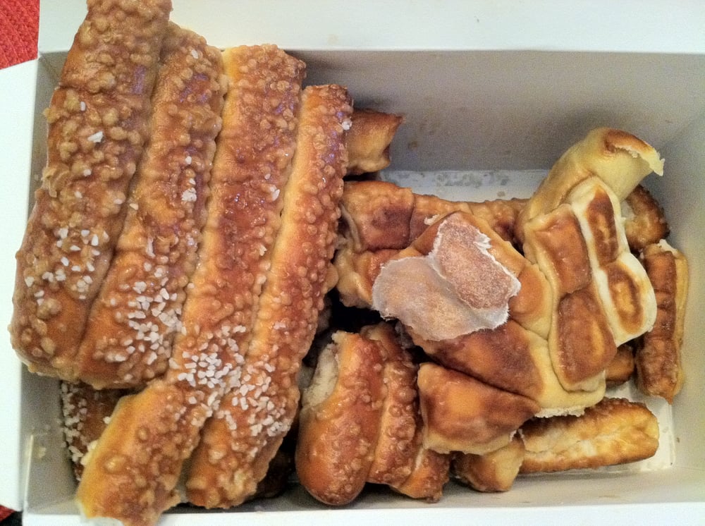 PHILLY PRETZEL FACTORY Updated September 2024 525 Beckett Rd