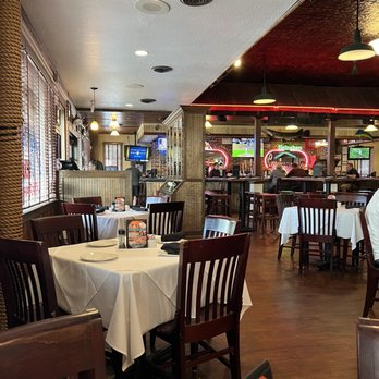 Landry's Seafood House - the dining area - Seafood Near Me - Katy, Texas Landry's Seafood House - the dining area - Seafood Near Me - Katy, Texas