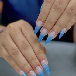 Nails 3 sis