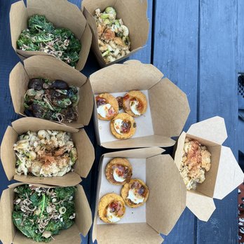 Bistro Vonish - Mac & Cheeze Arepas Greens - Food Trucks Near Me - Austin, Texas Bistro Vonish - Mac & Cheeze Arepas Greens - Food Trucks Near Me - Austin, Texas