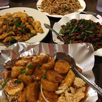 Hunan Bistro - A group photo for the food, everything was pretty good besides the Cumin Beef to the right. - Chinese Near Me - Houston, Texas Hunan Bistro - A group photo for the food, everything was pretty good besides the Cumin Beef to the right. - Chinese Near Me - Houston, Texas