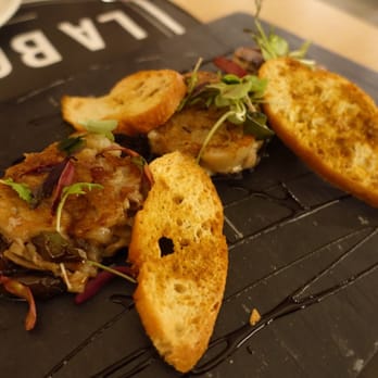 La Bona Sort - Pig trotters - Tapas Bars Near Me - Barcelona, B La Bona Sort - Pig trotters - Tapas Bars Near Me - Barcelona, B