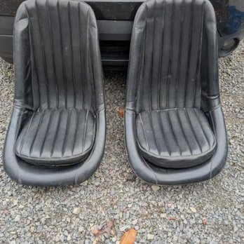 Pluff Mudd Cushions and Canvas - Want replacements to have vertical tufting as shown here. - Auto Upholstery Near Me - Ravenel, South Carolina