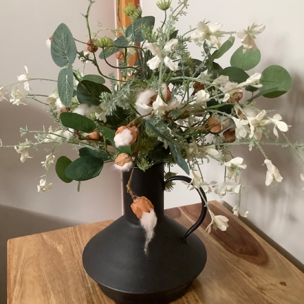 Who knew i had to have this vase and faux fleurs when i went in for champagne flukes?