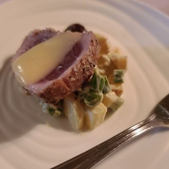 Circa 1886 Restaurant - Ahi tuna amuse bouche - New American Near Me - Charleston, South Carolina Circa 1886 Restaurant - Ahi tuna amuse bouche - New American Near Me - Charleston, South Carolina