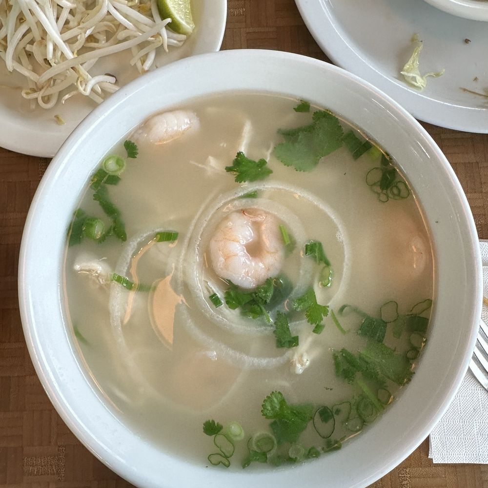 Pho King Orem - 13. Hu Tieu Ga Tom (chicken broth, rice noodles, chicken, shrimp) - Vietnamese Near Me - Orem, Utah Pho King Orem - 13. Hu Tieu Ga Tom (chicken broth, rice noodles, chicken, shrimp) - Vietnamese Near Me - Orem, Utah