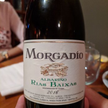 Red House - Albariño White wine - New American Near Me - Cambridge, Massachusetts Red House - Albariño White wine - New American Near Me - Cambridge, Massachusetts