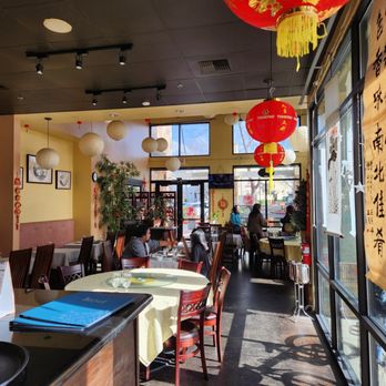 Joy House - Inside from back of the restaurant looking towards the front door. 3-FEB-24 before lunar new year - Chinese Near Me - Rocklin, California