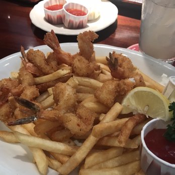 Pappadeaux Seafood Kitchen - Fried shrimp lunch portion. - Seafood Near Me - Austin, Texas Pappadeaux Seafood Kitchen - Fried shrimp lunch portion. - Seafood Near Me - Austin, Texas
