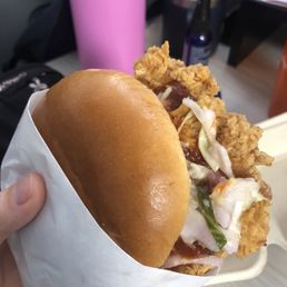 ORIGINAL FRIED CHICKEN SANDWICH W. COLE SLAW & PICKLES ORIGINAL FRIED CHICKEN SANDWICH W. COLE SLAW & PICKLES