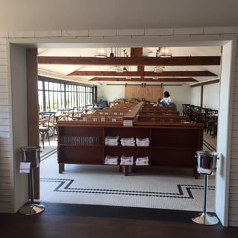 Dune Lounge - The entrance to the dining room - New American Near Me - Montauk, New York