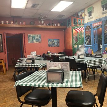 Giovanni's Pizza & Pasta - the dining area - Italian Near Me - Flagler Beach, Florida Giovanni's Pizza & Pasta - the dining area - Italian Near Me - Flagler Beach, Florida