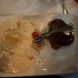 Reyes Steakhouse