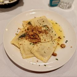 Trattoria Oliverii - Pumpkin ravioli in brown butter sage sauce with almond cookie crumble