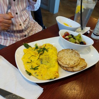 Another Broken Egg Cafe - Omelette with goat cheese - Breakfast & Brunch Near Me - Beavercreek, Ohio