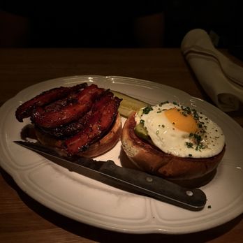 Au Cheval - Single Cheeseburger with bacon and egg - Bars Near Me - Chicago, Illinois