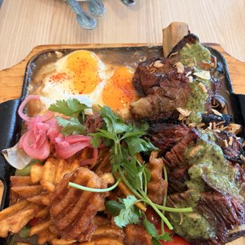 D-D Delight Restaurant - DINO RIBS SIZZLING (SƯỜN BÒ NÉ) - Asian Fusion Near Me - San Jose, California
