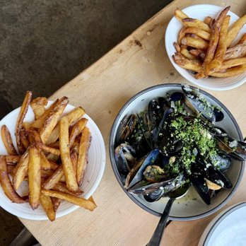 Brigitte Bistro - Mussels with crispy french fries from Brigitte Bistro - French Near Me - Petaluma, California