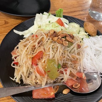 Noodle 21 - Laos style papaya salad (medium spicy). - Noodles Near Me - San Pablo, California