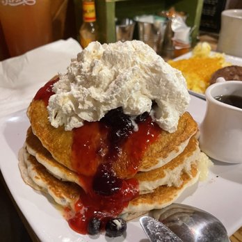 Darbi's Cafe - Berry pancakes DELICIOUS - American Near Me - Pinetop, Arizona