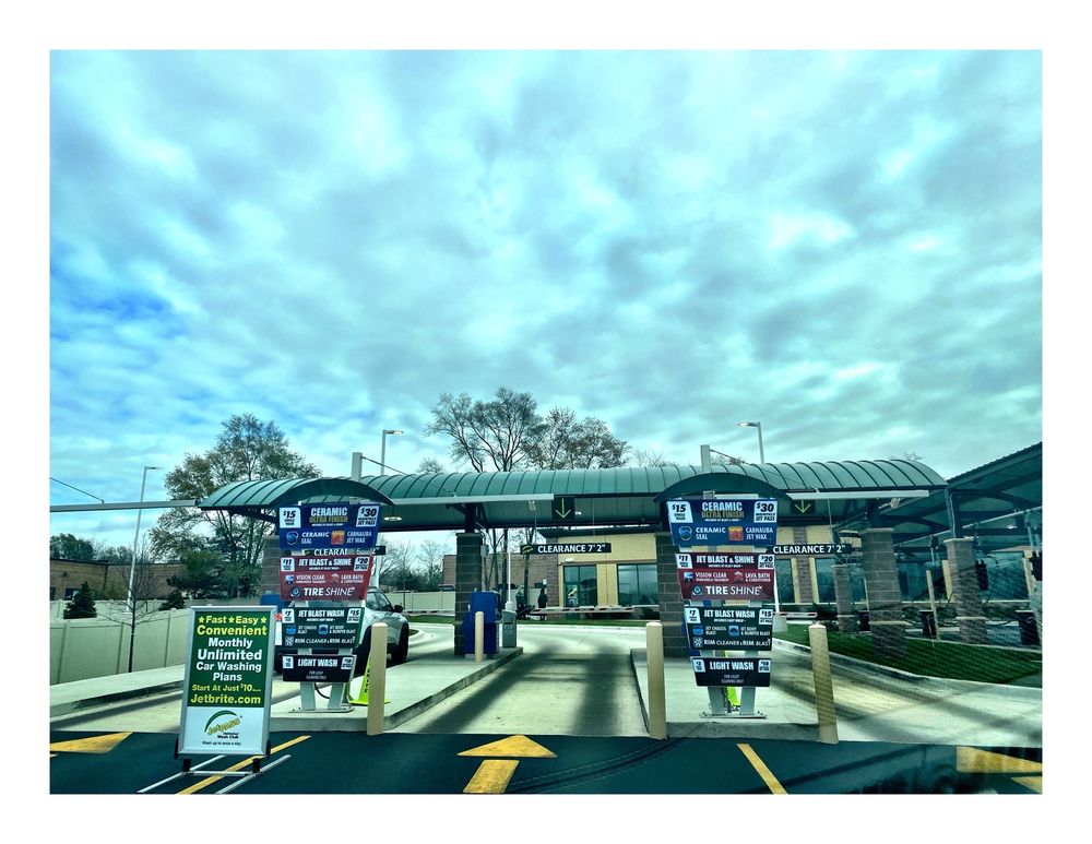 JET BRITE CAR WASH Updated September 2024 11 Photos 900 W Lake St