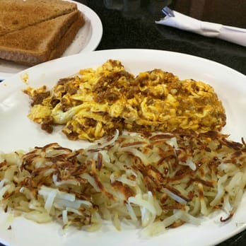 Joe's Cafe - Chorizo con huevos - American Near Me - Sterling, Virginia