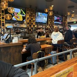 Rel'Lish Burger Lounge - Picture of the bar