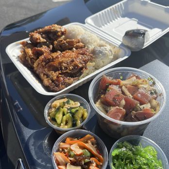 Da Hawaiian Kitchen - Spicy Garlic CPC plate, spam musubi, ahi poke, seaweed salad, cucumber salad and squid salad - Hawaiian Near Me - Huntington Beach, California