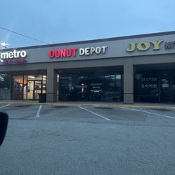 The shop was closed with no notice.