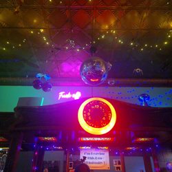 Mac's Club