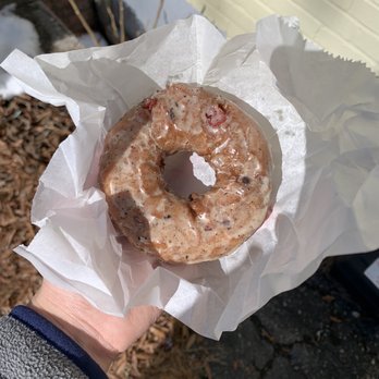 Monuts - Cranberry earl grey donut - Donuts Near Me - Durham, North Carolina