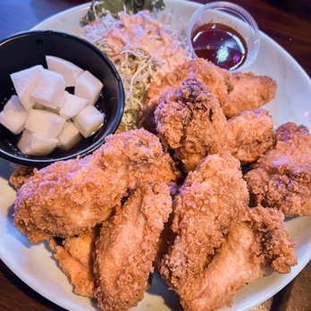 JJAN - Fried Chicken Wings - Gastropubs Near Me - Los Angeles, California JJAN - Fried Chicken Wings - Gastropubs Near Me - Los Angeles, California
