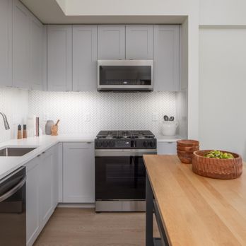 Willow - Apartments Near Me - Lake Oswego, Oregon