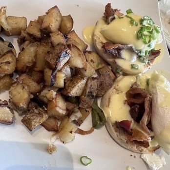 Ol Railroad Cafe - Eggs Benedict (I did substitute bacon instead of ham) - Cafes Near Me - Rosenberg, Texas Ol Railroad Cafe - Eggs Benedict (I did substitute bacon instead of ham) - Cafes Near Me - Rosenberg, Texas